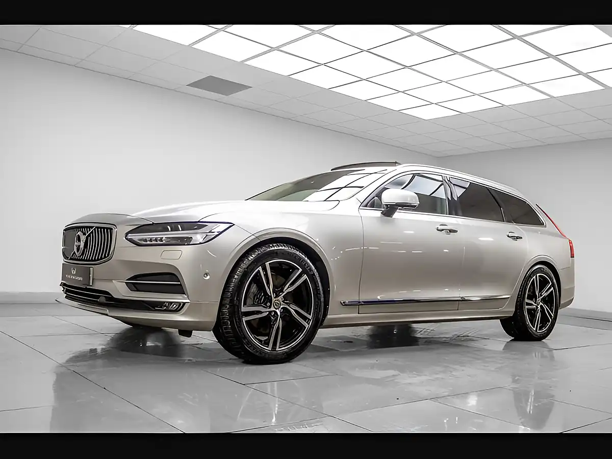 Used 2020 Volvo V90 Inscription Plus Silver - Interior and Exterior details 2