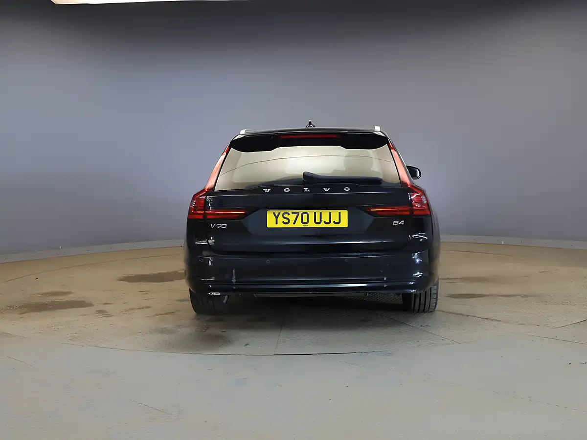 Used 2020 Volvo V90 Momentum Black Stone - Interior and Exterior details 4