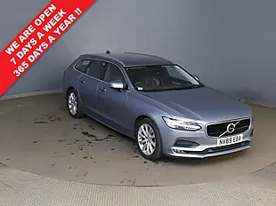 Used 2020 Volvo V90 Momentum Plus Blue - Interior and Exterior details 3
