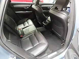 Used 2020 Volvo V90 Momentum Plus Blue - Interior and Exterior details 4
