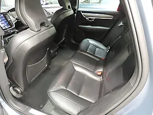 Used 2020 Volvo V90 Momentum Plus Blue - Interior and Exterior details 8