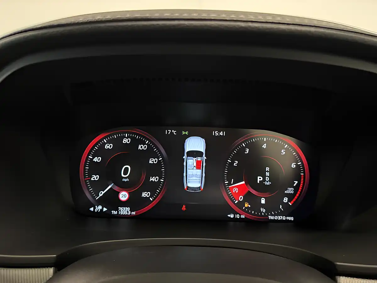 Used 2020 Volvo V90 R-Design Onyx Black - Interior and Exterior details 18