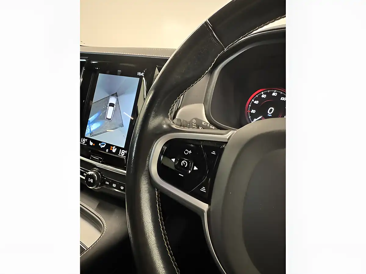 Used 2020 Volvo V90 R-Design Onyx Black - Interior and Exterior details 19