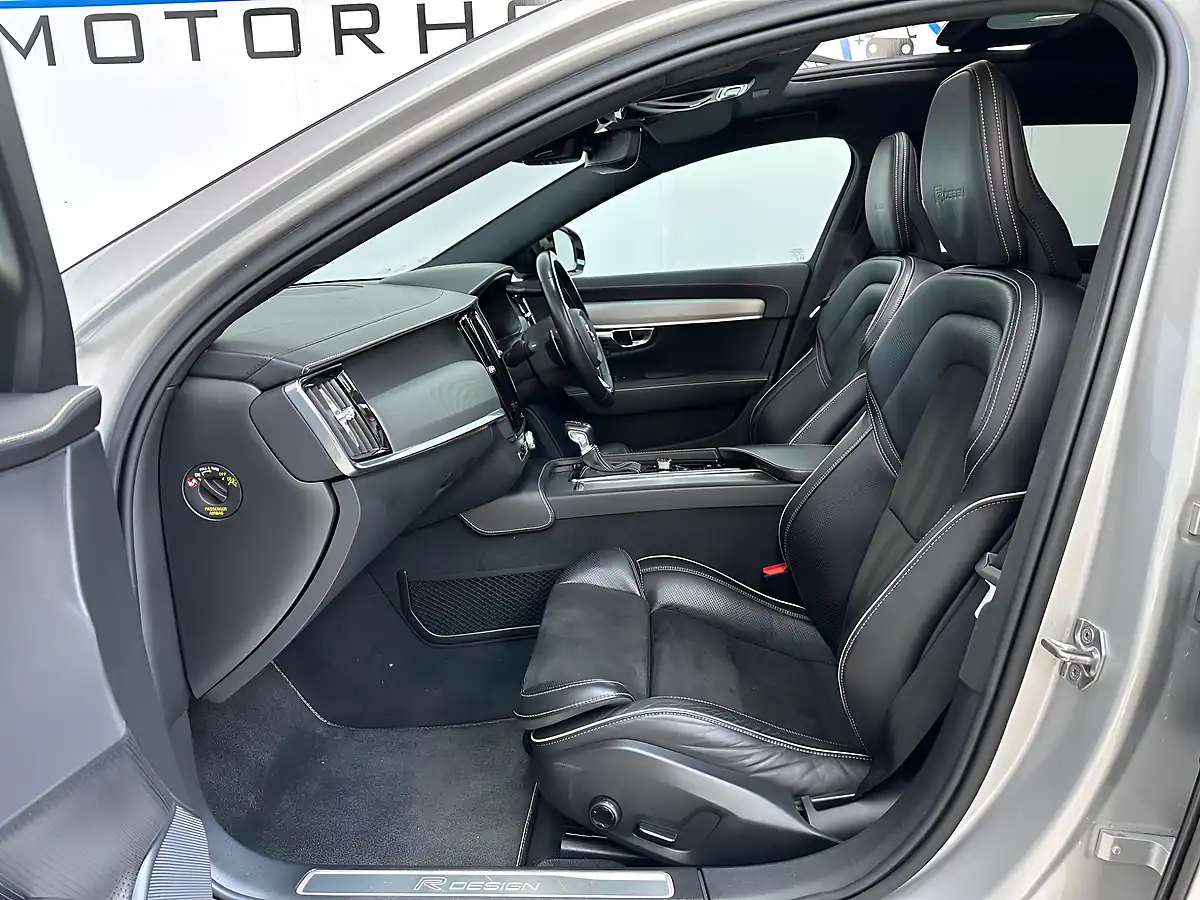 Used 2020 Volvo V90 R-Design Plus Aurora Silver - Interior and Exterior details 10
