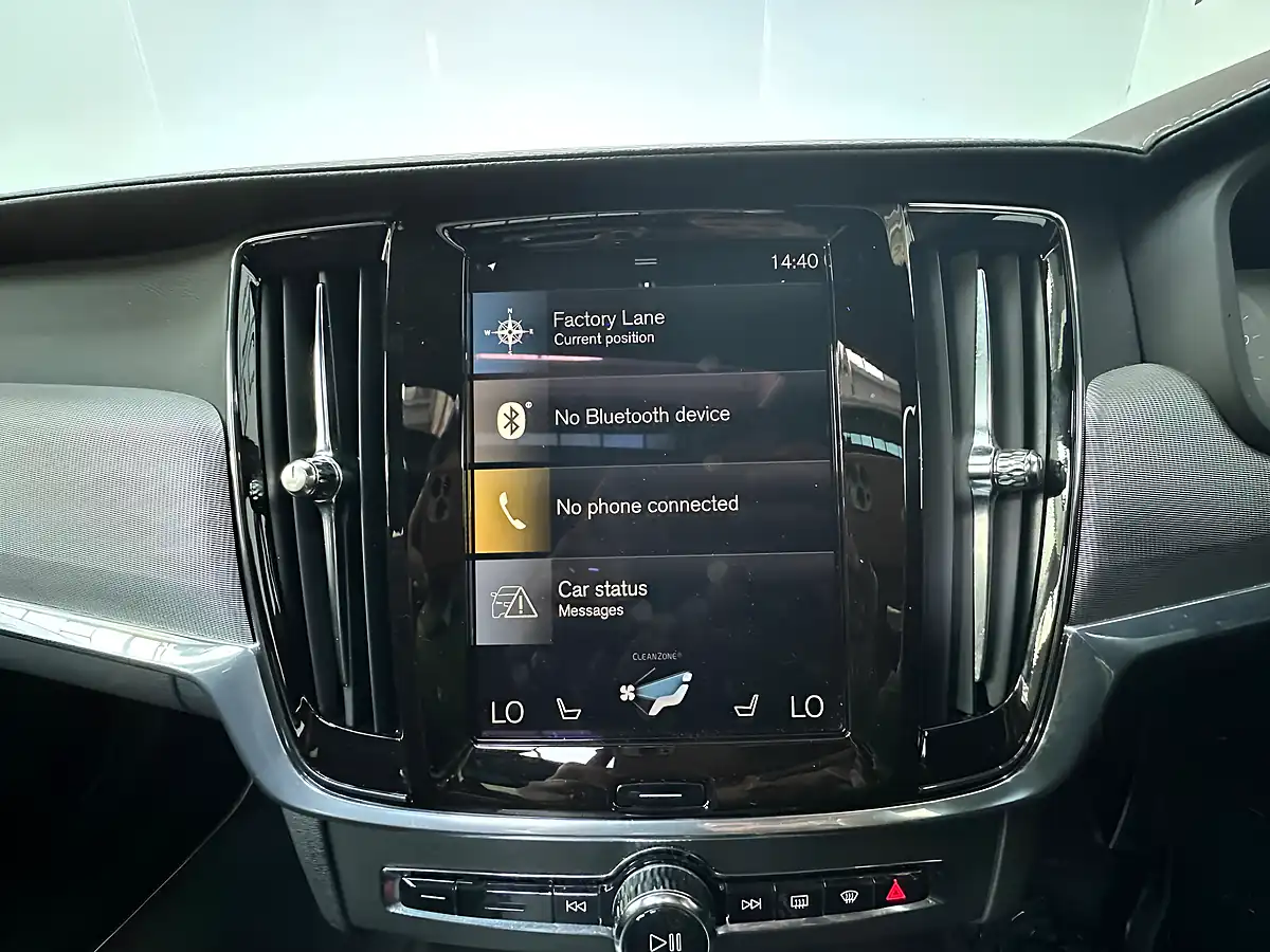 Used 2020 Volvo V90 R-Design Plus Aurora Silver - Interior and Exterior details 16
