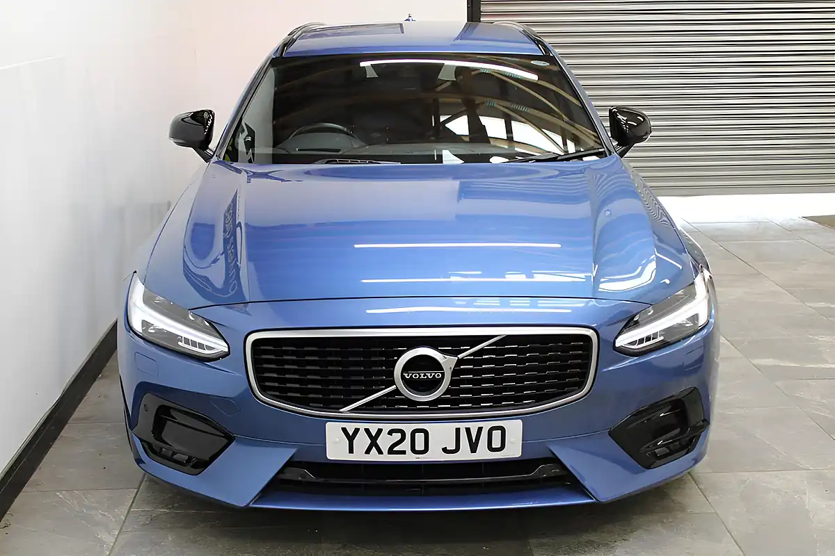 Used 2020 Volvo V90 R-Design Plus Blue - Interior and Exterior details 14
