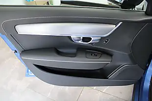 Used 2020 Volvo V90 R-Design Plus Blue - Interior and Exterior details 16