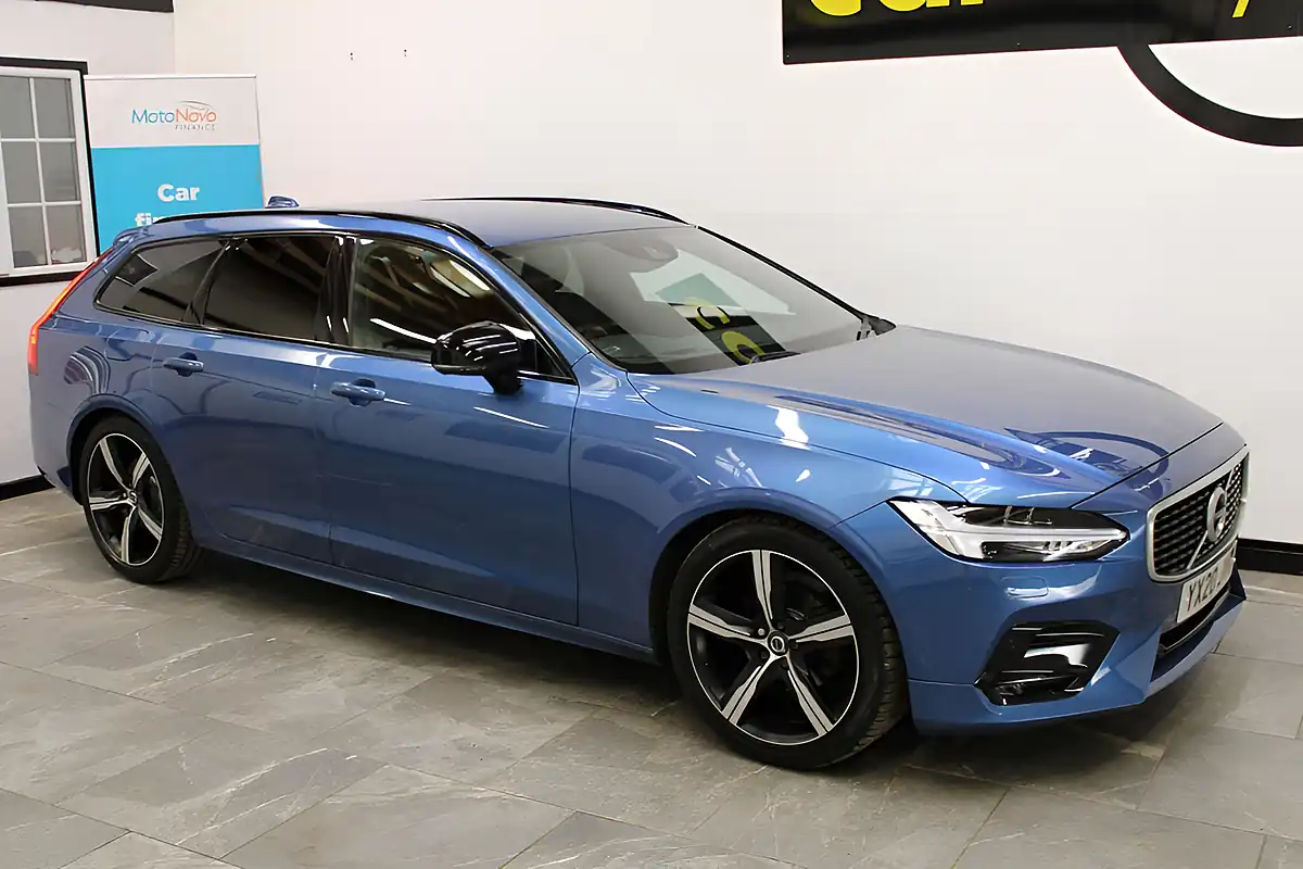 Used 2020 Volvo V90 R-Design Plus Blue - Interior and Exterior details 5