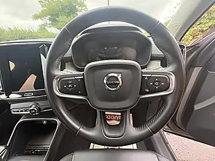 Used 2020 Volvo XC40 Inscription Grey - Interior and Exterior details 13