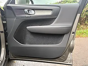 Used 2020 Volvo XC40 Inscription Grey - Interior and Exterior details 18