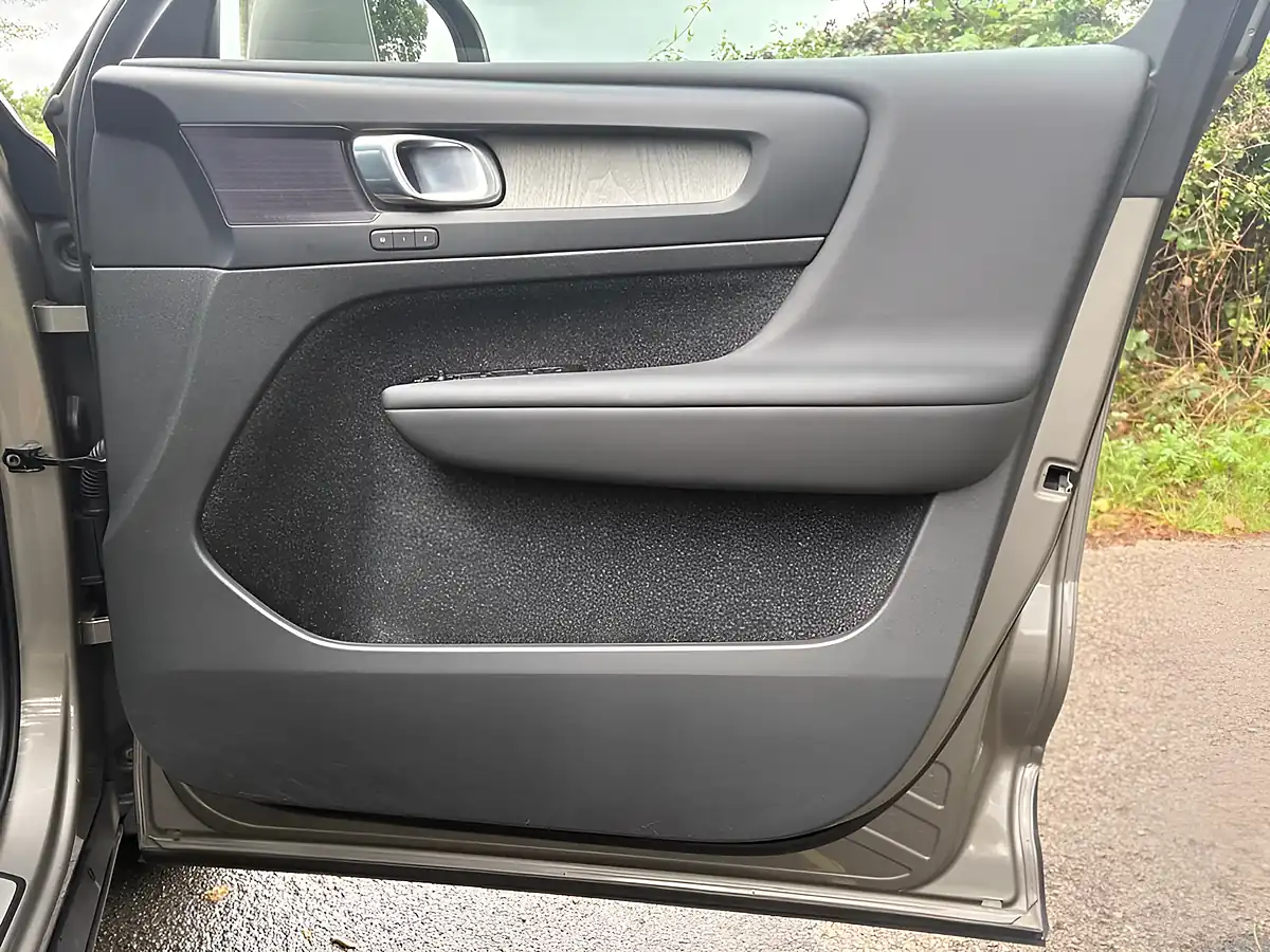 Used 2020 Volvo XC40 Inscription Grey - Interior and Exterior details 18