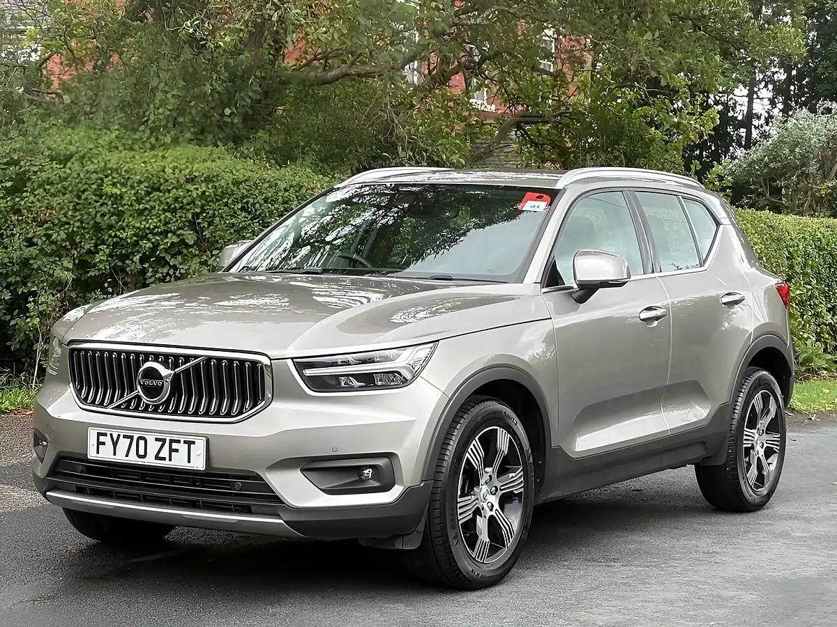 Used 2020 Volvo XC40 Inscription Grey - Interior and Exterior details 3