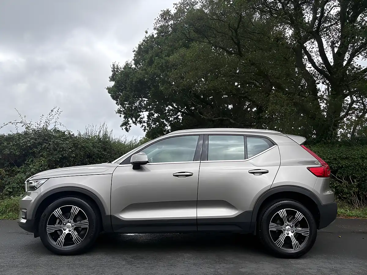 Used 2020 Volvo XC40 Inscription Grey - Interior and Exterior details 4