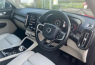 Used 2020 Volvo XC40 Inscription Pro Denim Blue - Interior and Exterior details 12