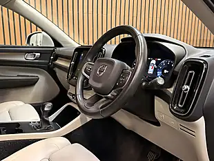Used 2020 Volvo XC40 Inscription Pro Glacier Silver - Interior and Exterior details 10