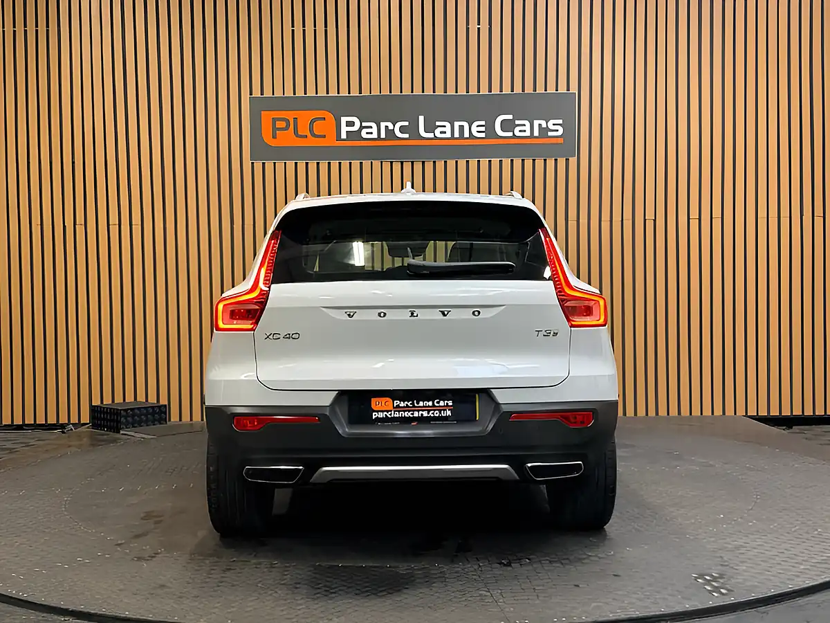 Used 2020 Volvo XC40 Inscription Pro Glacier Silver - Interior and Exterior details 6