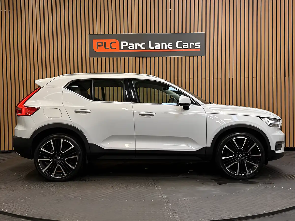 Used 2020 Volvo XC40 Inscription Pro Glacier Silver - Interior and Exterior details 8