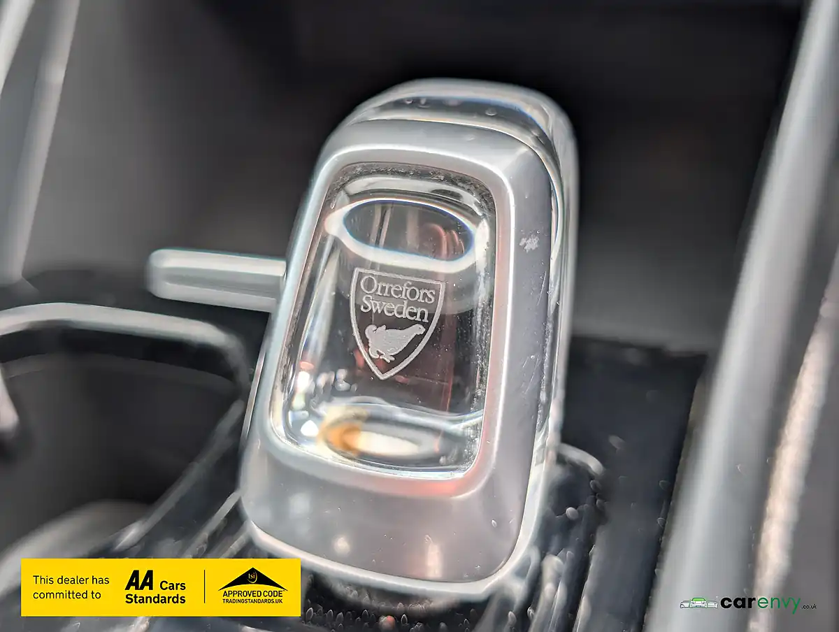 Used 2020 Volvo XC40 Inscription Pro Onyx Black - Interior and Exterior details 16
