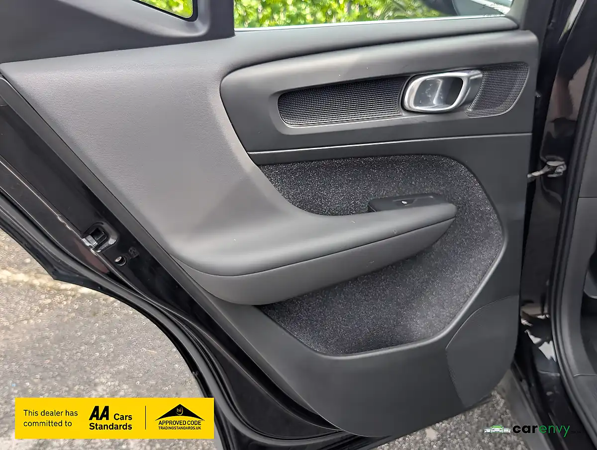 Used 2020 Volvo XC40 Inscription Pro Onyx Black - Interior and Exterior details 18