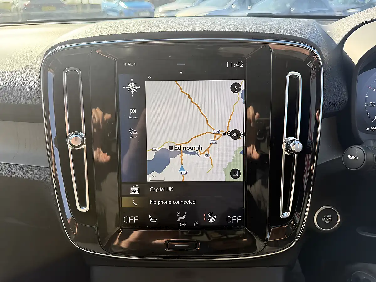 Used 2020 Volvo XC40 Inscription Pro Pebble Grey - Interior and Exterior details 17