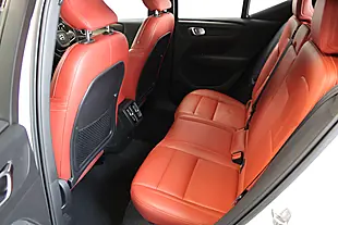 Used 2020 Volvo XC40 Inscription Pro White - Interior and Exterior details 14