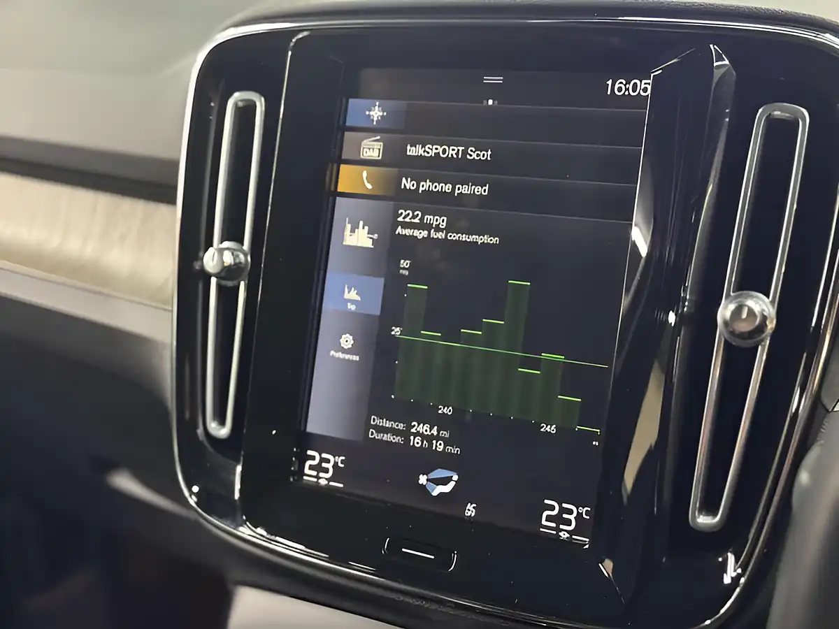 Used 2020 Volvo XC40 Inscription Silver - Interior and Exterior details 19