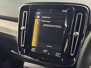 Used 2020 Volvo XC40 Inscription Silver - Interior and Exterior details 20