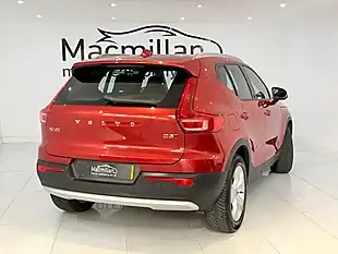 Used 2020 Volvo XC40 Momentum Pro Red - Interior and Exterior details 10
