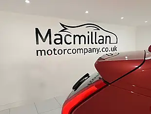 Used 2020 Volvo XC40 Momentum Pro Red - Interior and Exterior details 13