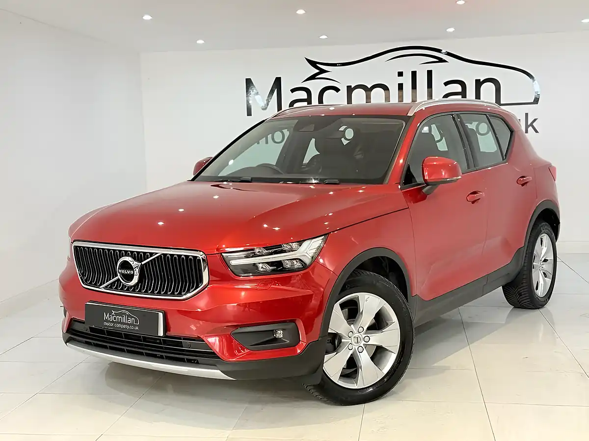 Used 2020 Volvo XC40 Momentum Pro Red - Interior and Exterior details 7