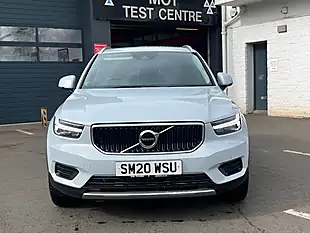 Used 2020 Volvo XC40 Momentum Silver - Interior and Exterior details 3