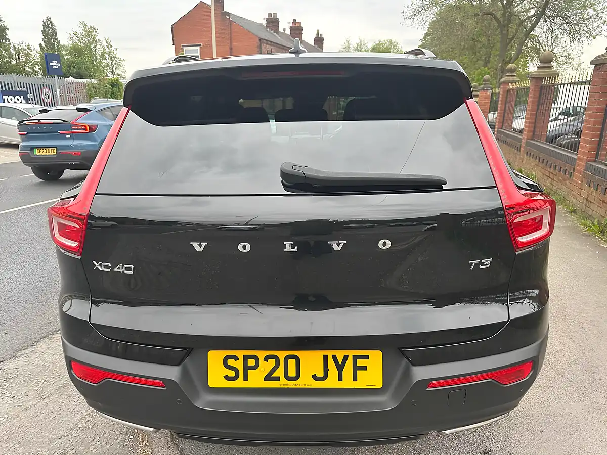 Used 2020 Volvo XC40 R-Design Black - Interior and Exterior details 11
