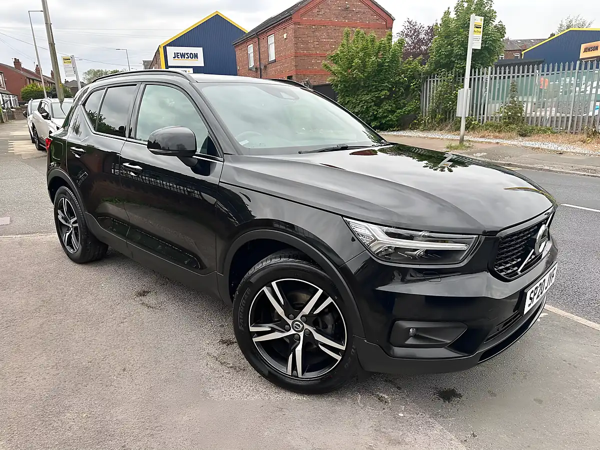Used 2020 Volvo XC40 R-Design Black - Interior and Exterior details 6