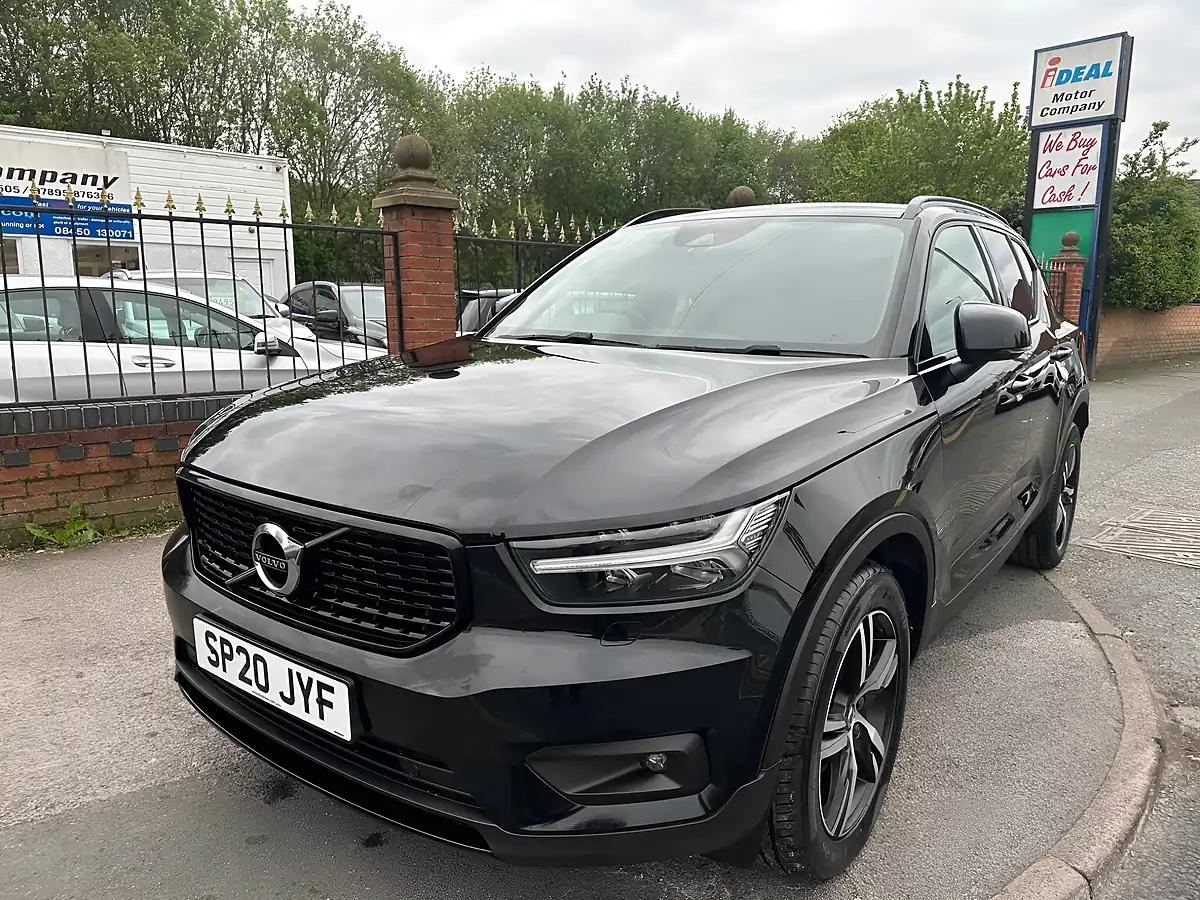 Used 2020 Volvo XC40 R-Design Black - Interior and Exterior details 8