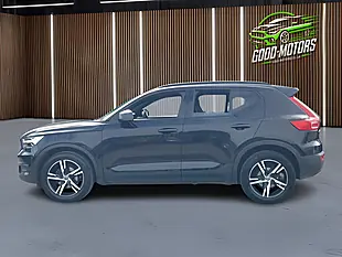 Used 2020 Volvo XC40 R-Design Black - Interior and Exterior details 11