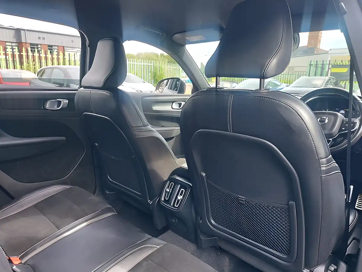 Used 2020 Volvo XC40 R-Design Black - Interior and Exterior details 15