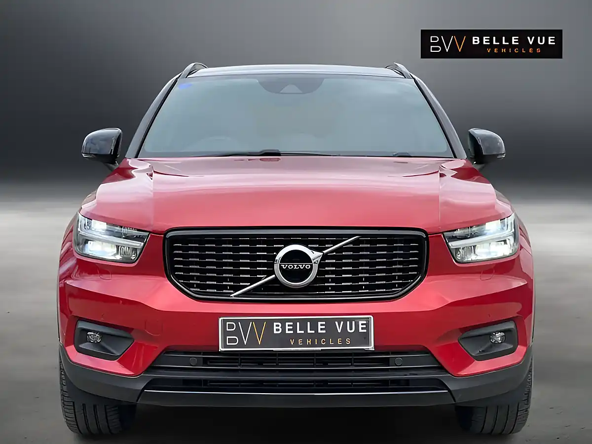 Used 2020 Volvo XC40 R-Design Fusion Red - Interior and Exterior details 13