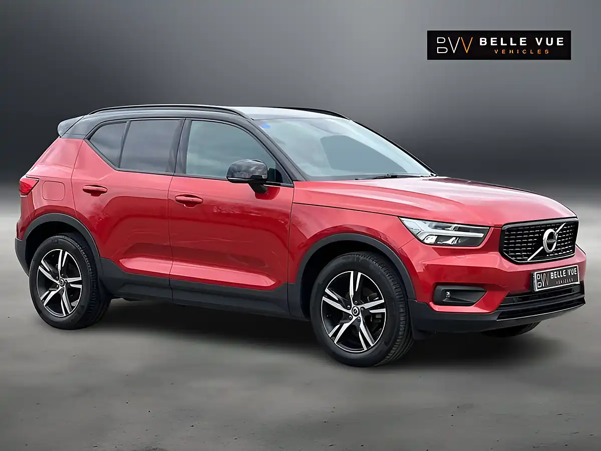 Used 2020 Volvo XC40 R-Design Fusion Red - Interior and Exterior details 2
