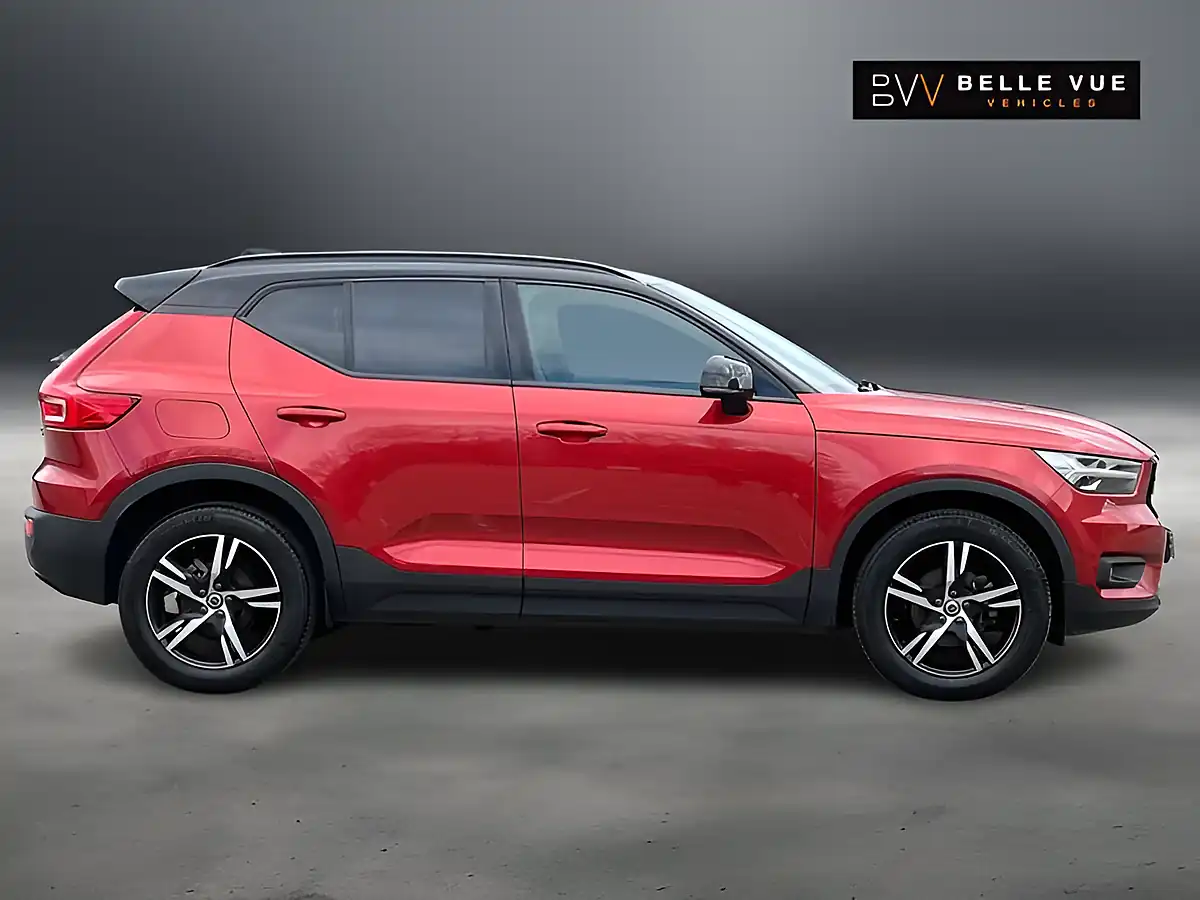 Used 2020 Volvo XC40 R-Design Fusion Red - Interior and Exterior details 3
