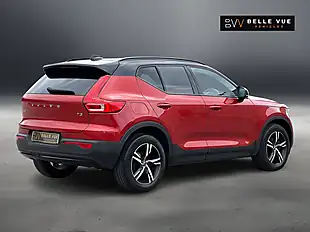 Used 2020 Volvo XC40 R-Design Fusion Red - Interior and Exterior details 4