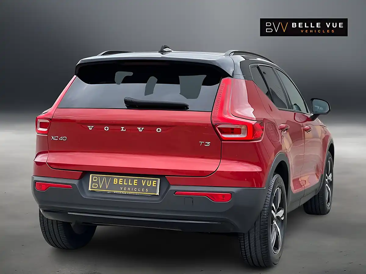 Used 2020 Volvo XC40 R-Design Fusion Red - Interior and Exterior details 5