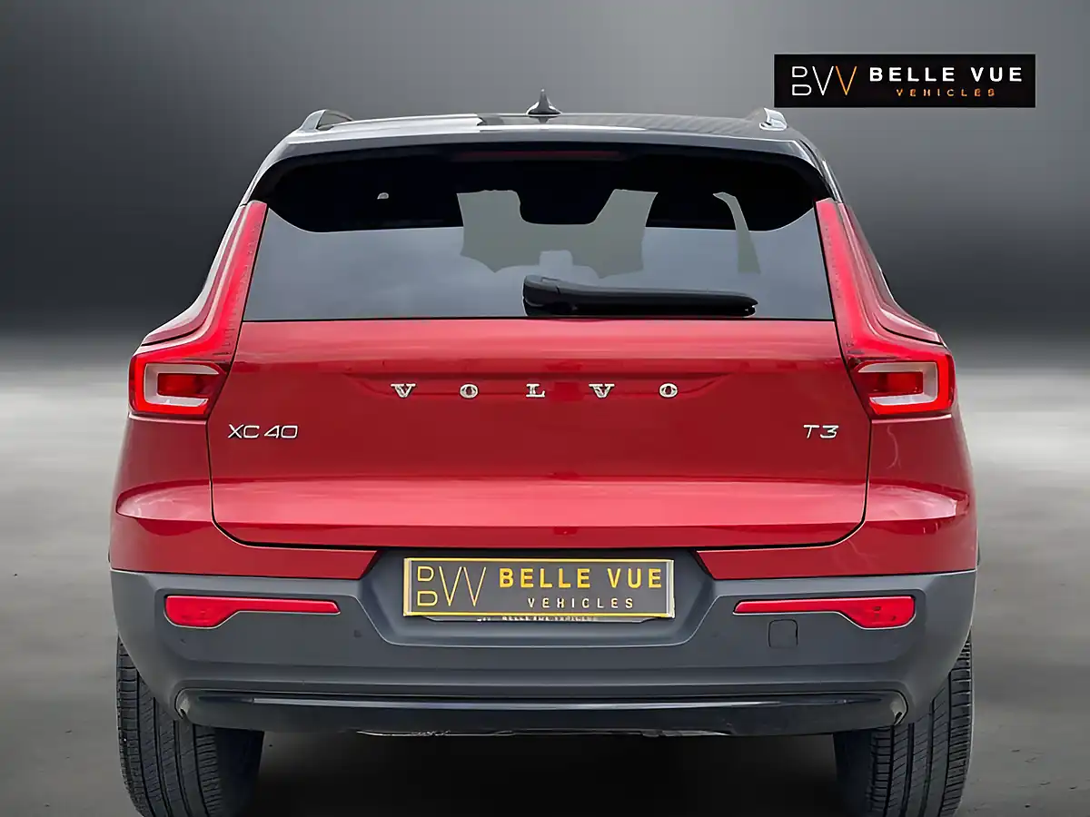 Used 2020 Volvo XC40 R-Design Fusion Red - Interior and Exterior details 6
