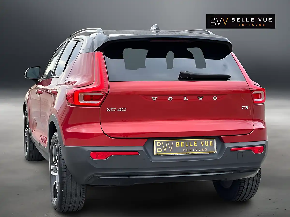 Used 2020 Volvo XC40 R-Design Fusion Red - Interior and Exterior details 8