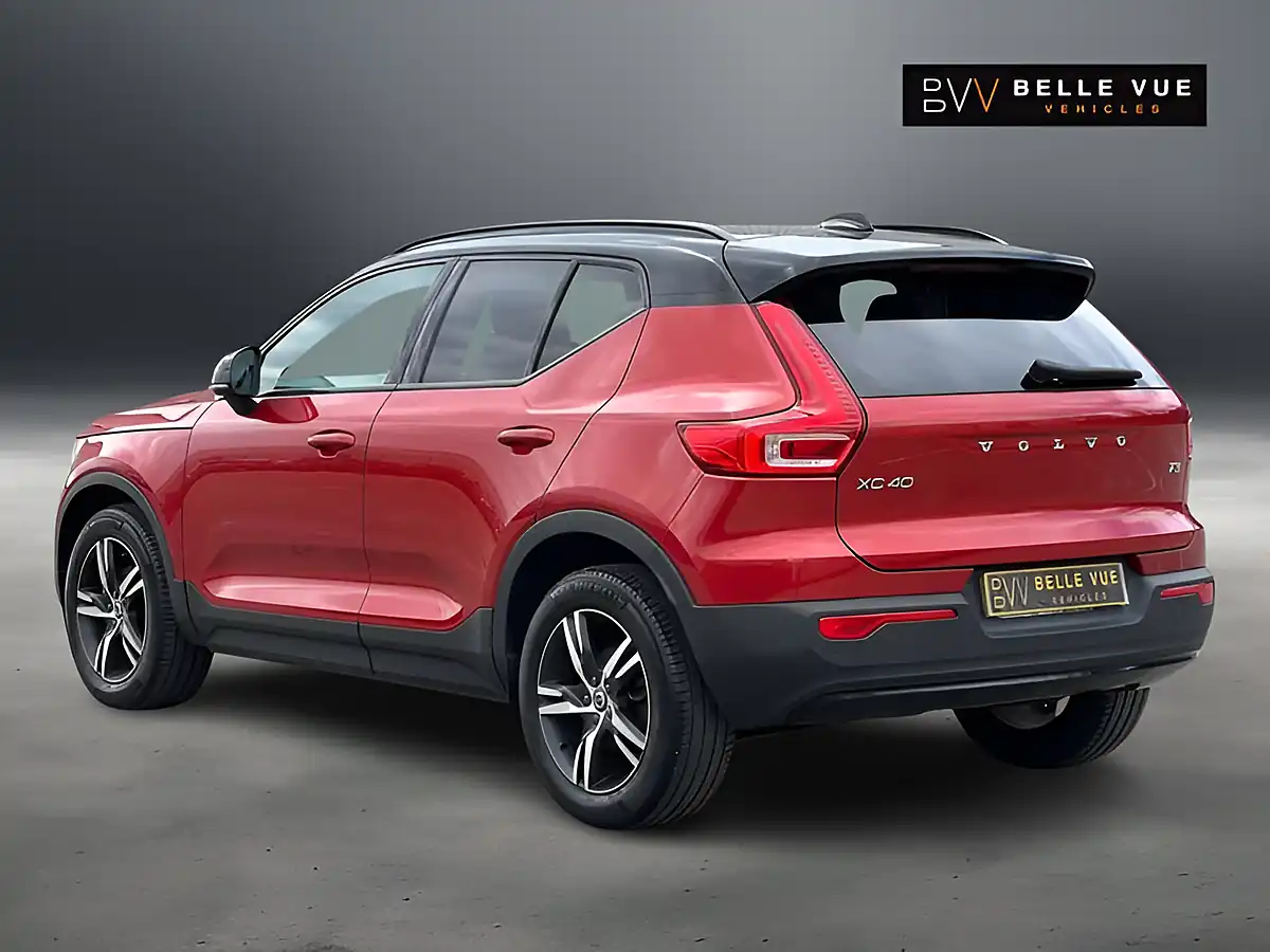 Used 2020 Volvo XC40 R-Design Fusion Red - Interior and Exterior details 9