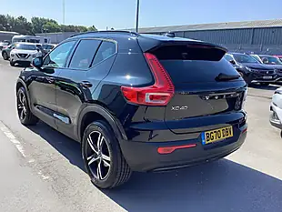 Used 2020 Volvo XC40 R-Design Onyx Black - Interior and Exterior details 2
