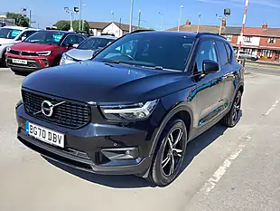 Used 2020 Volvo XC40 R-Design Onyx Black - Interior and Exterior details 3
