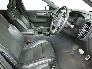 Used 2020 Volvo XC40 R-Design Pro Black - Interior and Exterior details 8