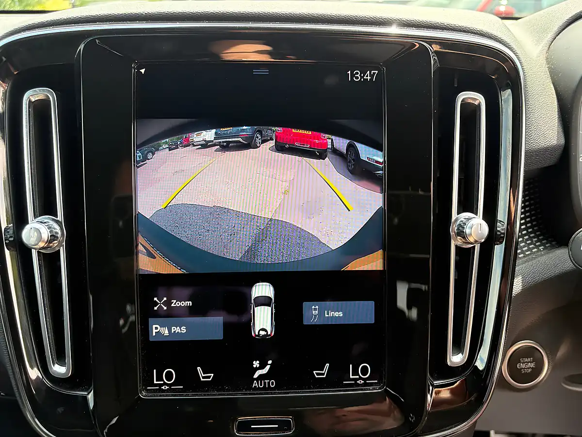 Used 2020 Volvo XC40 R-Design Pro Black - Interior and Exterior details 14