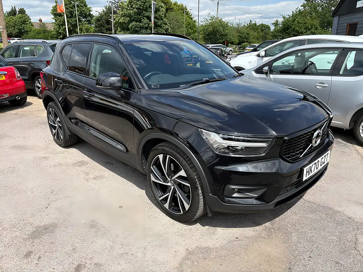 Used 2020 Volvo XC40 R-Design Pro Black - Interior and Exterior details 2