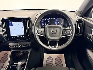 Used 2020 Volvo Xc40 R-Design Pro Bursting Blue - Interior and Exterior details 11
